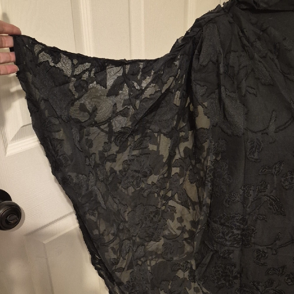 SHEIN Black Floral Lace Overlay One-Shoulder Blouse - Picture 2 of 5